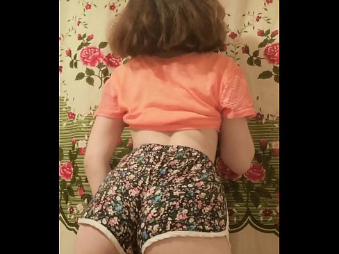 ❤️ Секси млада мадама сваля шортите си пред камерата. Анално порно в bg.hentai-id.ru